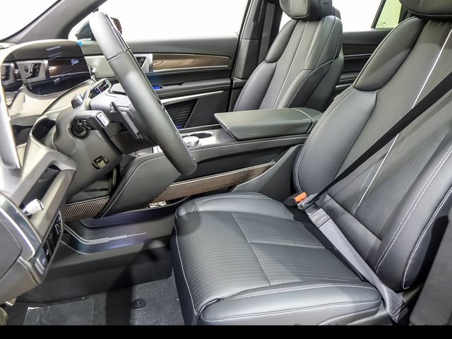 New 2027 Cadillac Vistiq Sport w/ LPO, Floor Liner Package AWD/4WD image 9