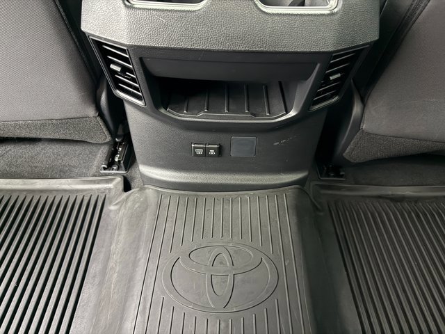 Used 2025 Toyota Tundra SR5 image 33