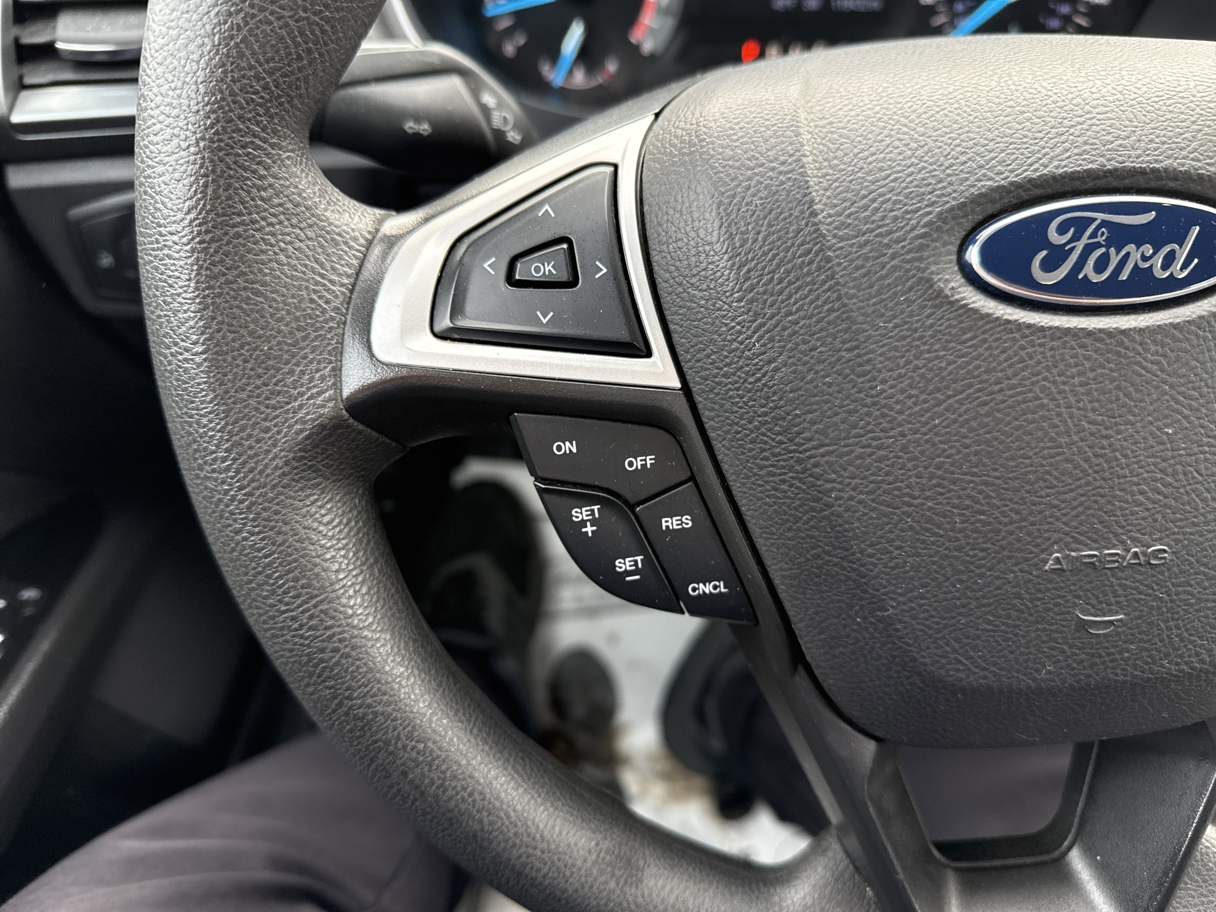 Used 2015 Ford Fusion SE image 19