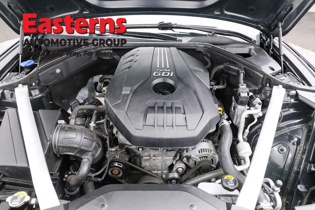Used 2023 Genesis G70 2.0T image 7