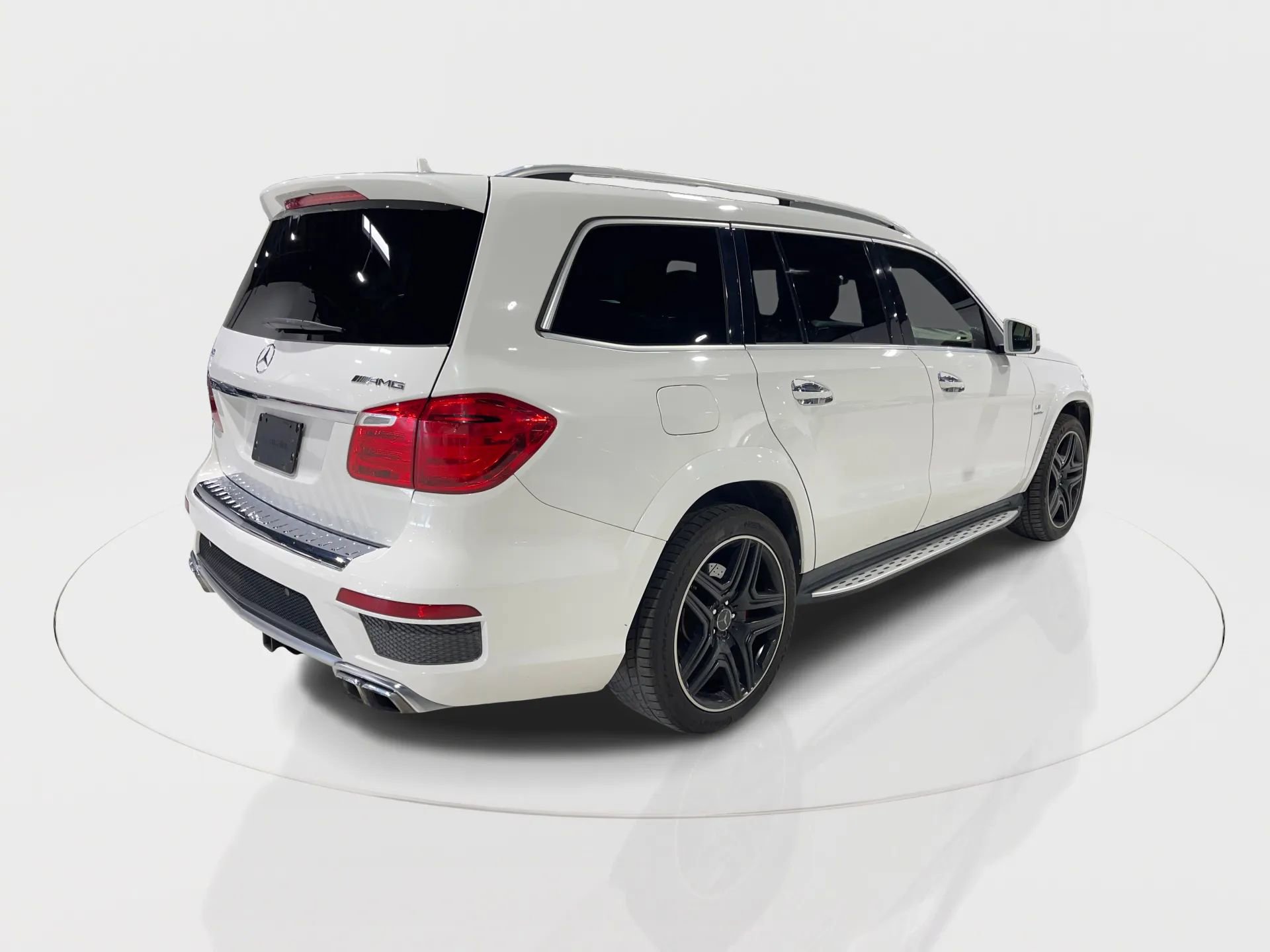 Used 2016 Mercedes-Benz GL 63 AMG 4MATIC w/ Accessory Chrome Package image 13