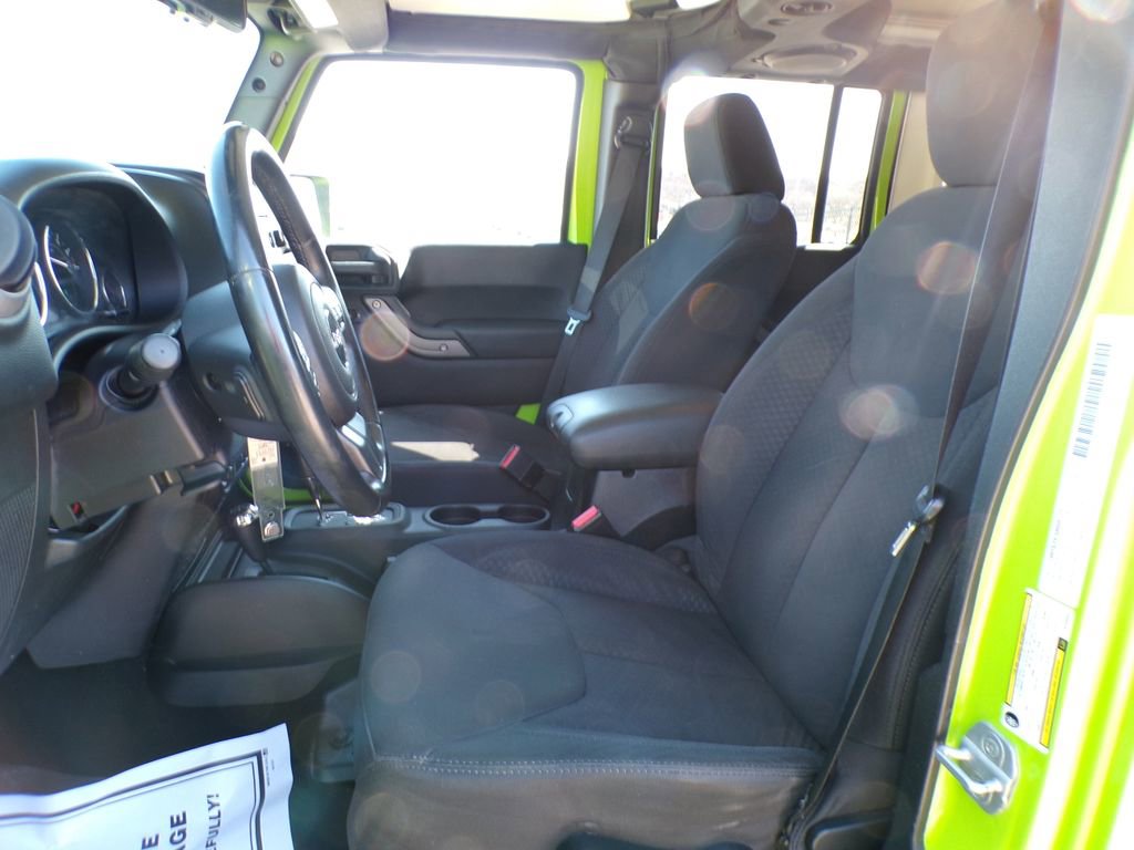 Used 2013 Jeep Wrangler Unlimited Sport image 13