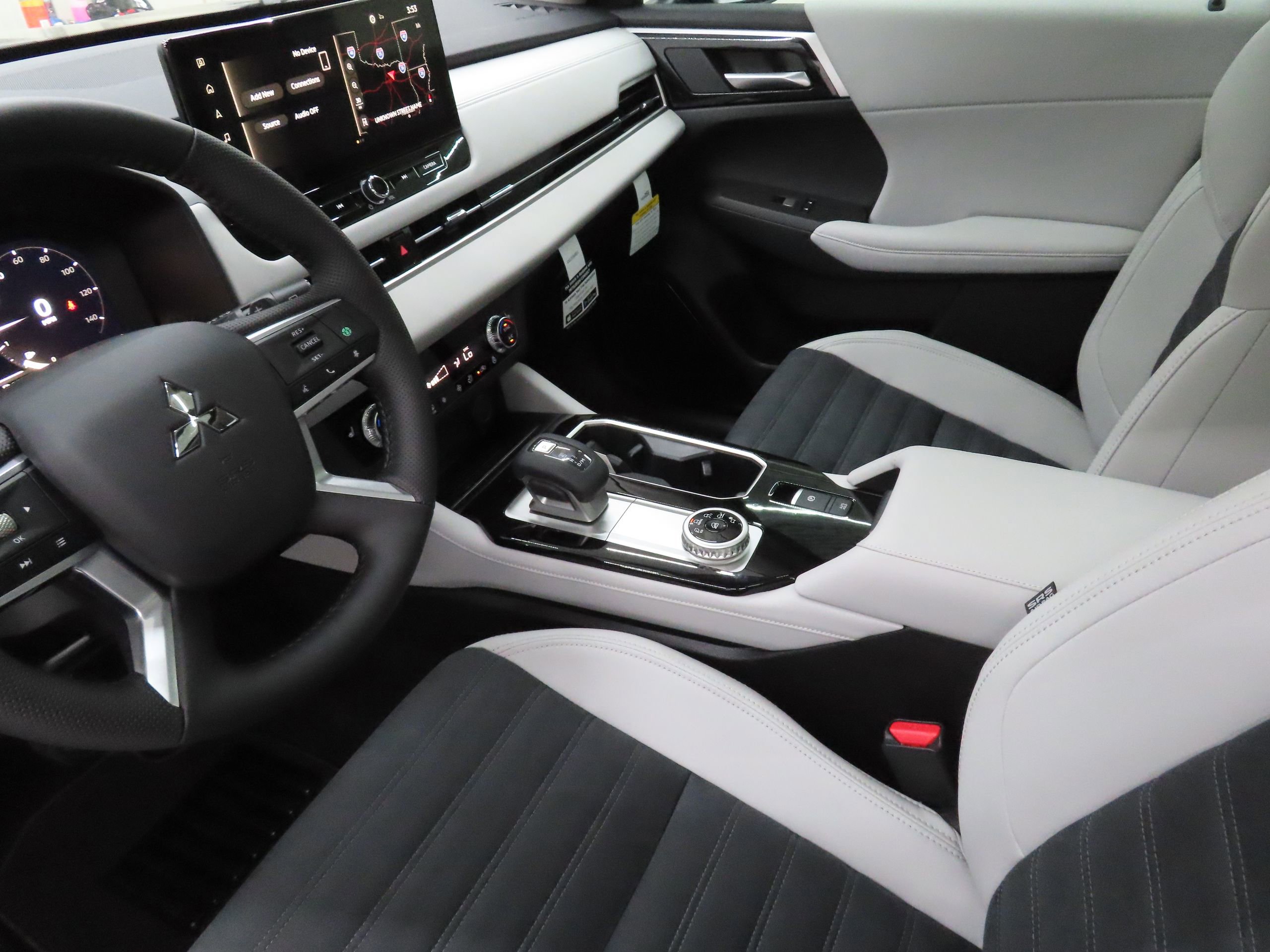 New 2026 Mitsubishi Outlander SE FWD image 20