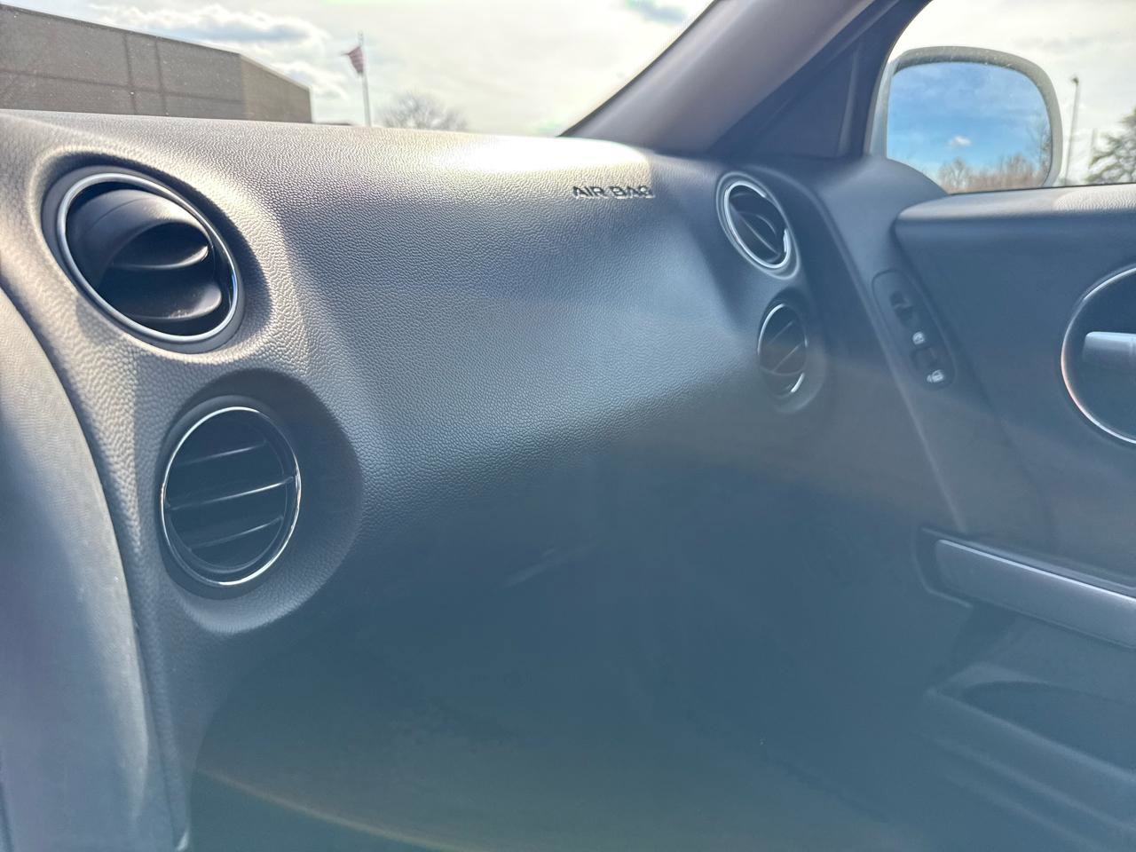 Used 2008 Pontiac Grand Prix w/ Premium Package image 20