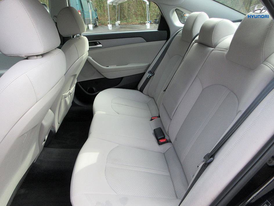 Used 2018 Hyundai Sonata SE image 18