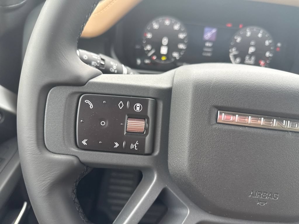 New 2026 Land Rover Defender 130 X-Dynamic SE AWD/4WD image 19