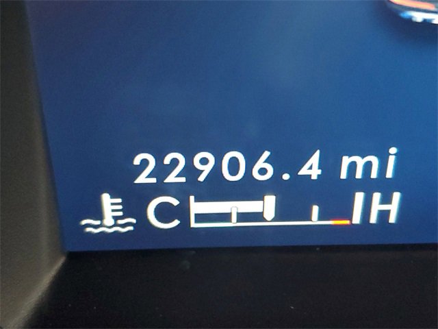 Used 2024 Lincoln Corsair Reserve w/ Rear Removable Package Tray image 31