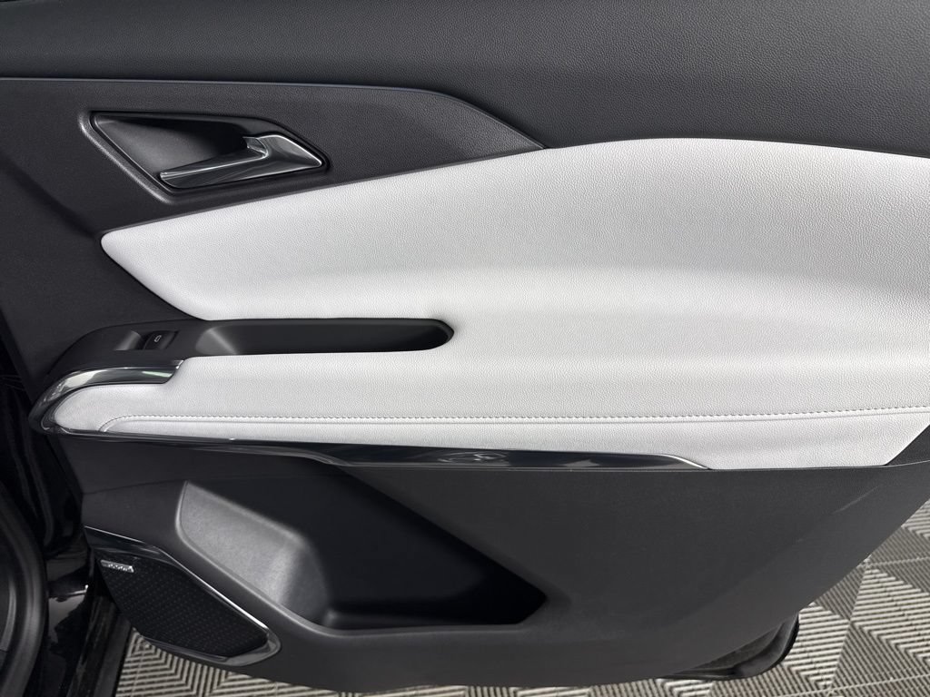New 2026 Chevrolet Traverse High Country FWD image 38
