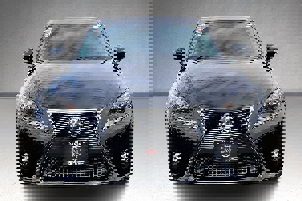 Used 2015 Lexus IS 250 w/ Navigation System Package image 3