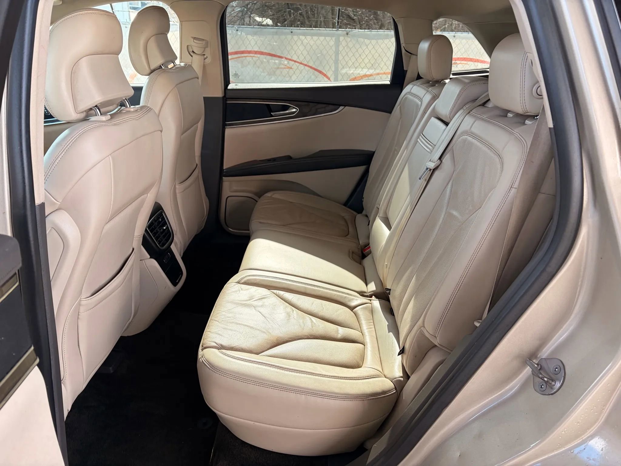 Used 2017 Lincoln MKX Reserve w/ Lincoln MKX Climate Package image 68