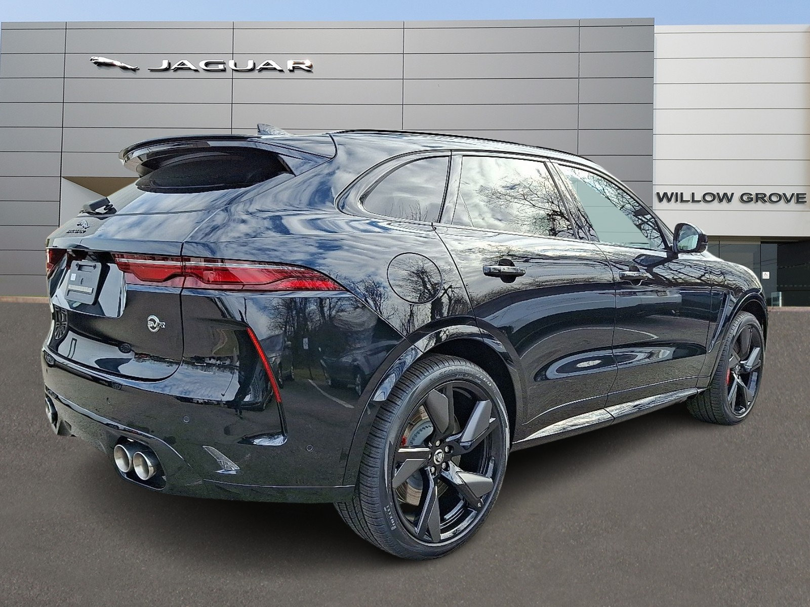 New 2026 Jaguar F-PACE SVR 575 Edition AWD/4WD image 2