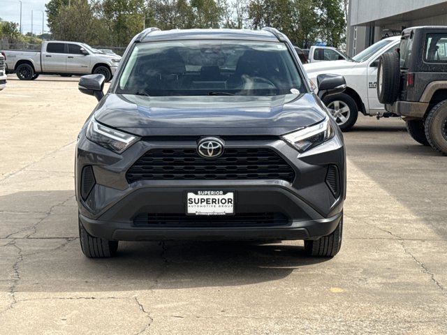 Used 2025 Toyota RAV4 XLE FWD image 12