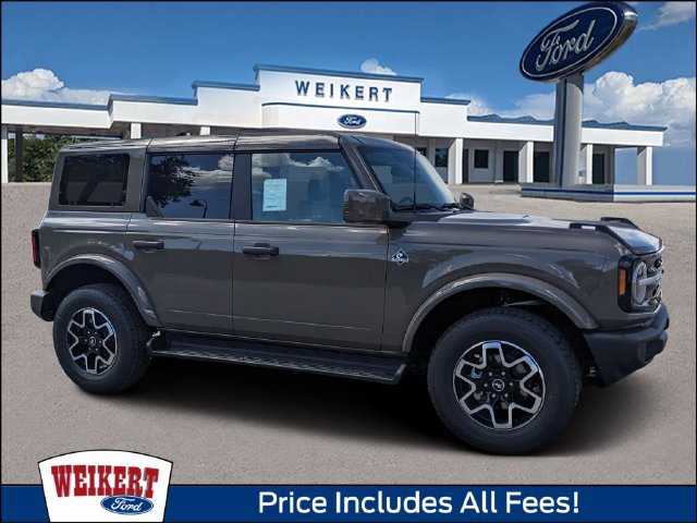 New 2026 Ford Bronco Outer Banks AWD/4WD image 1