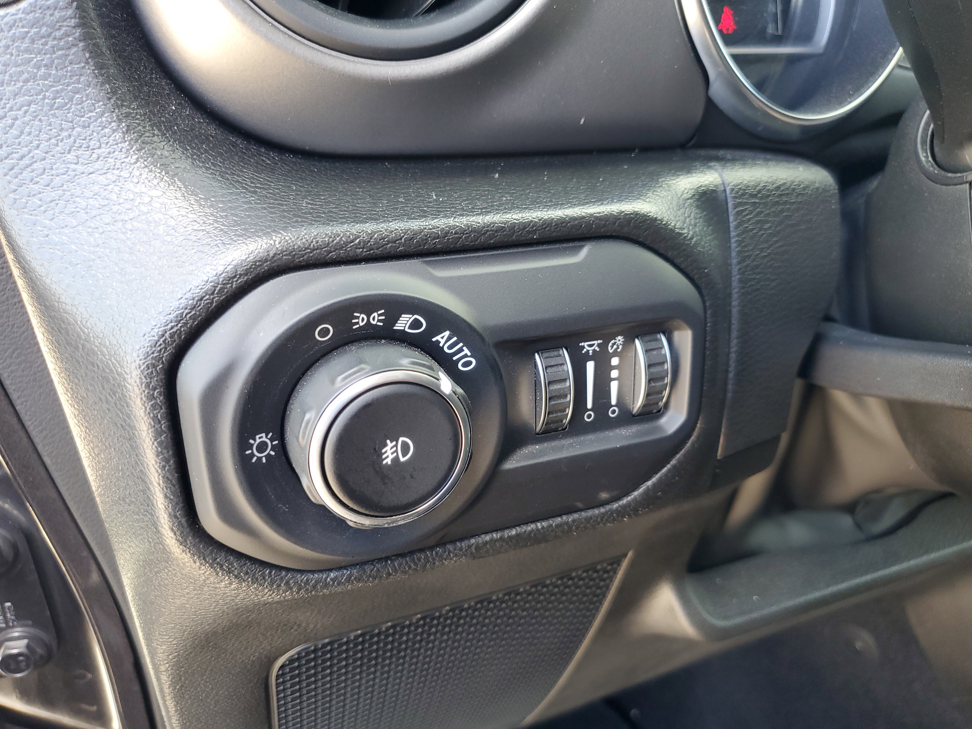 Used 2022 Jeep Wrangler Sport S image 18