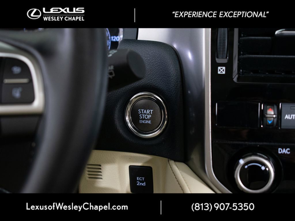 Used 2023 Lexus GX 460 Premium w/ Premium Package AWD/4WD image 32