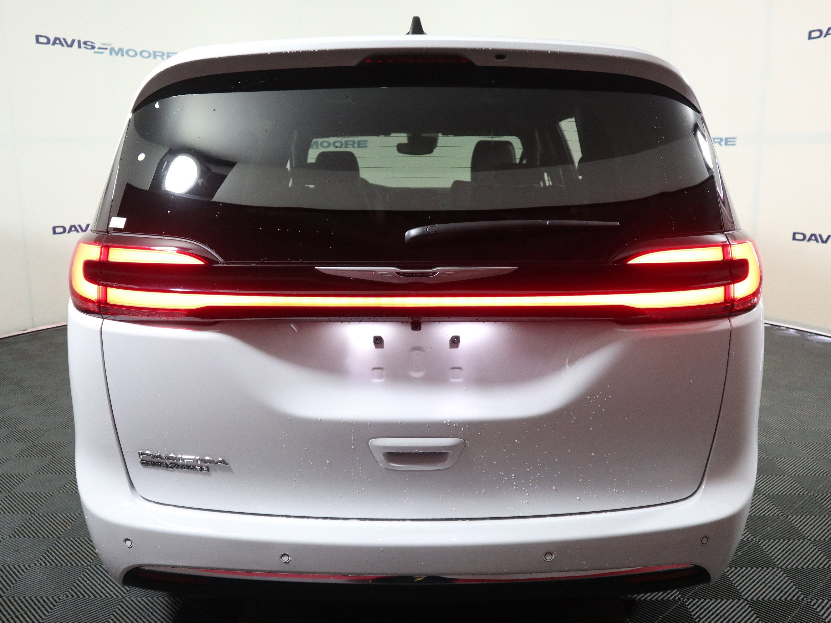 New 2026 Chrysler Pacifica Select image 7
