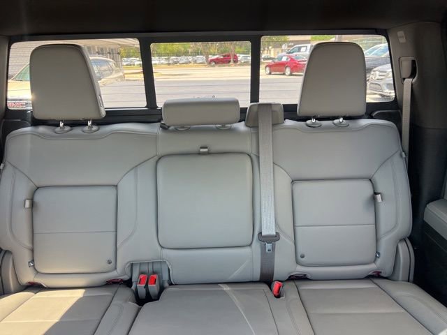 Used 2023 GMC Sierra 1500 SLT w/ SLT Premium Plus Package AWD/4WD image 11