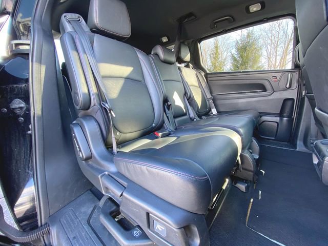 Used 2024 Honda Odyssey Sport image 25