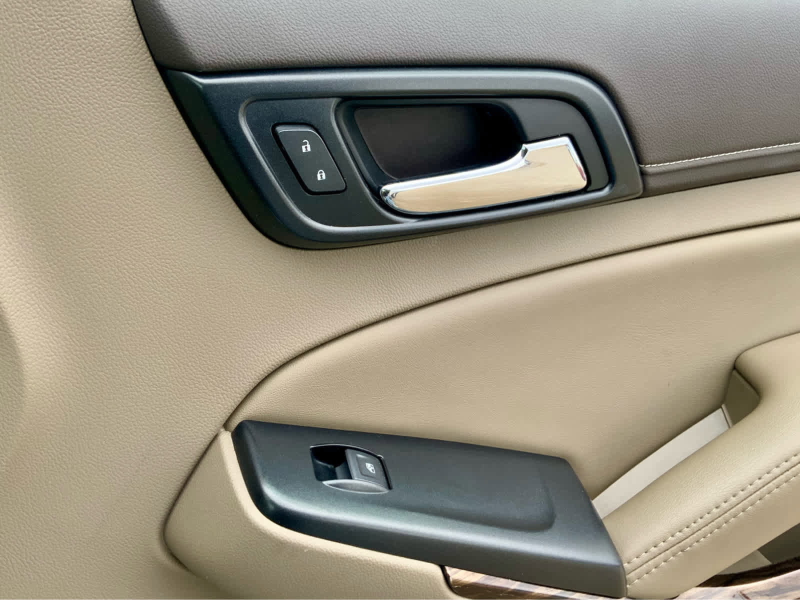 Used 2019 GMC Yukon XL SLT w/ Open Road Package image 54