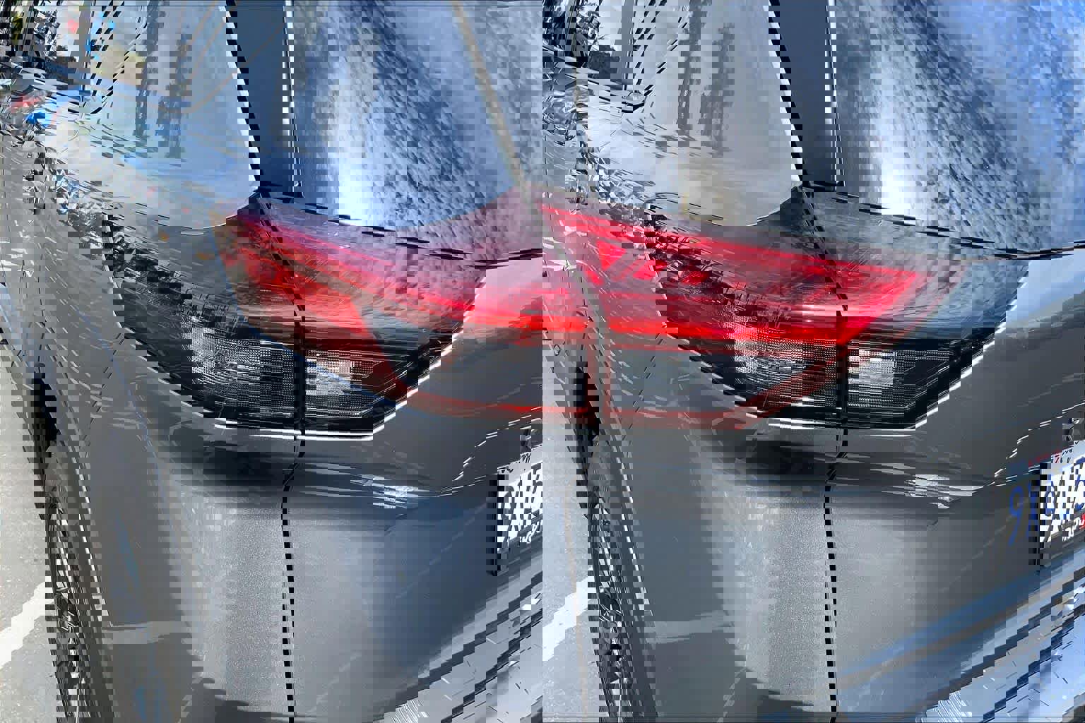 Used 2025 Nissan Rogue SV image 27