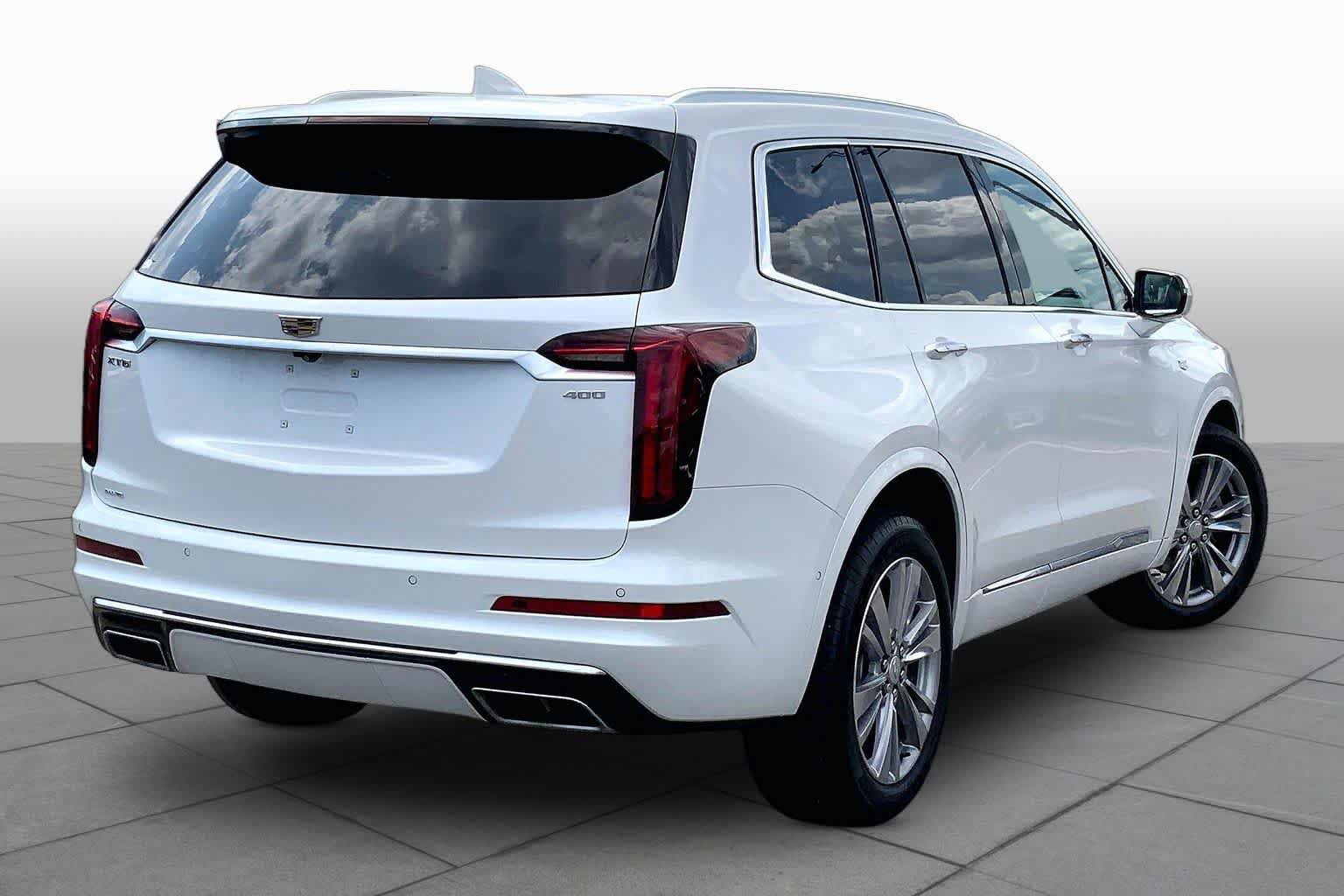 Used 2024 Cadillac XT6 Premium Luxury w/ Technology Package AWD/4WD image 12