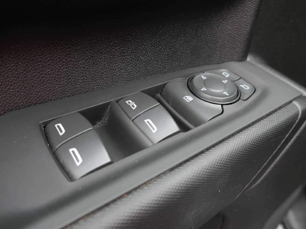 Certified 2022 Chevrolet Silverado 2500 Custom w/ Custom Convenience Package AWD/4WD image 24