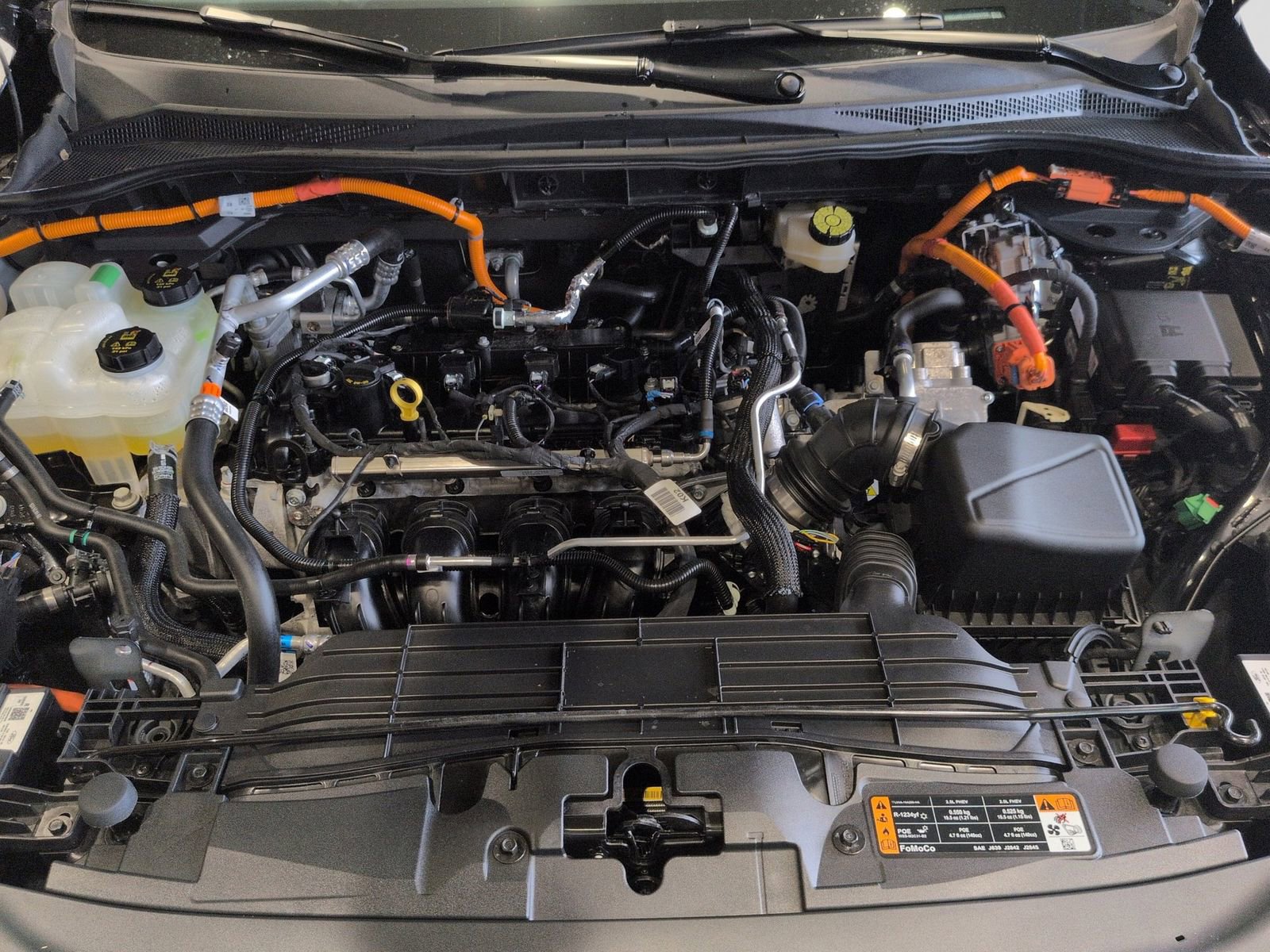 Certified 2025 Ford Escape SE FWD image 17