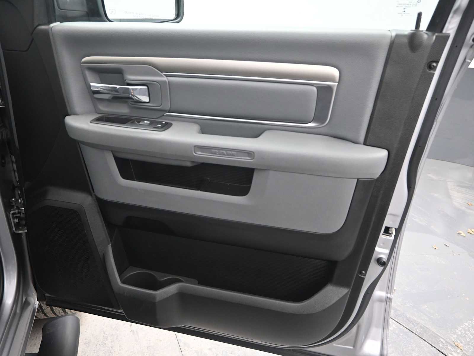 Used 2020 RAM 1500 Classic Warlock image 21