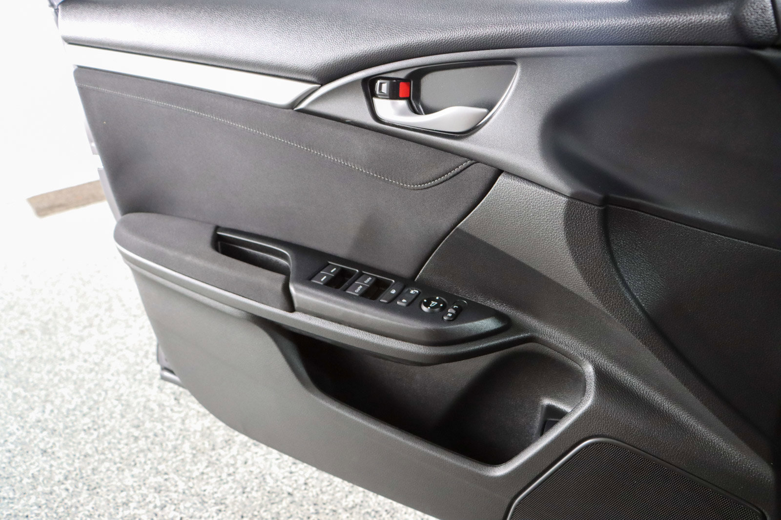 Used 2018 Honda Civic EX image 22