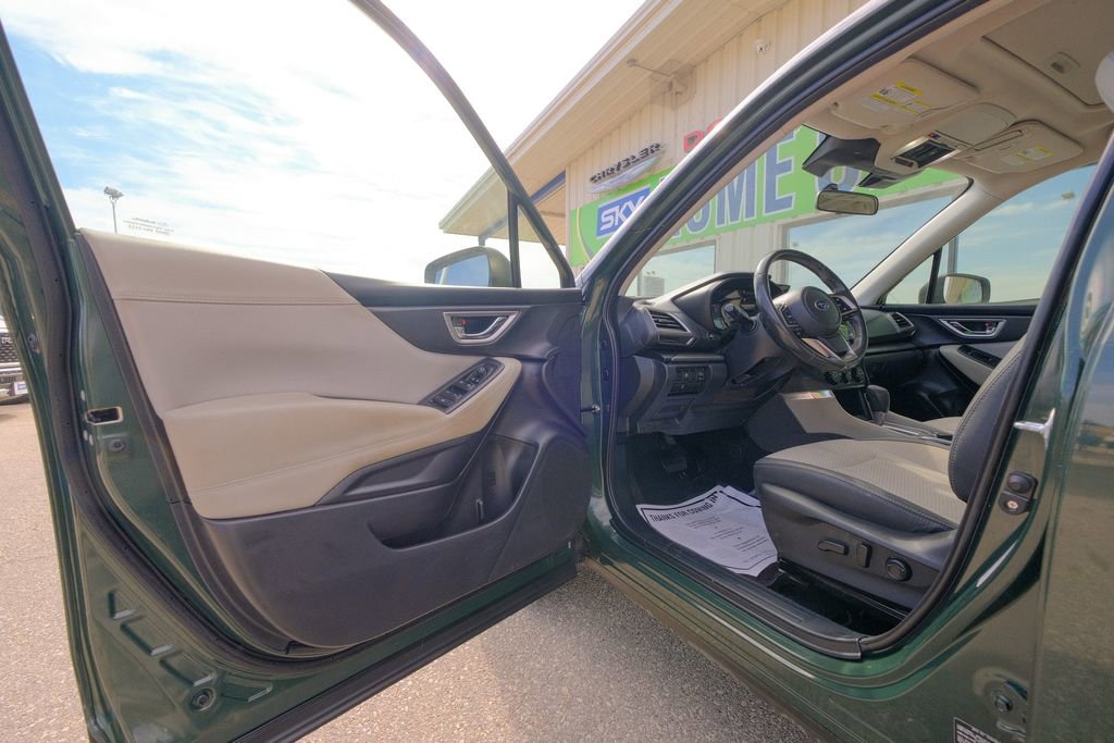 Used 2024 Subaru Forester Premium image 24