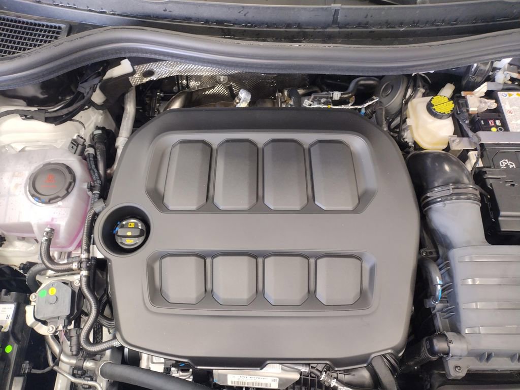 New 2025 Volkswagen Tiguan SE image 6