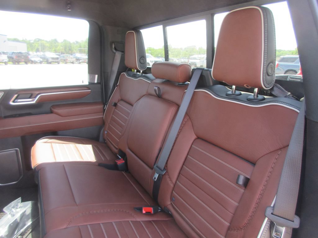 New 2026 GMC Sierra 2500 Denali Ultimate AWD/4WD image 14