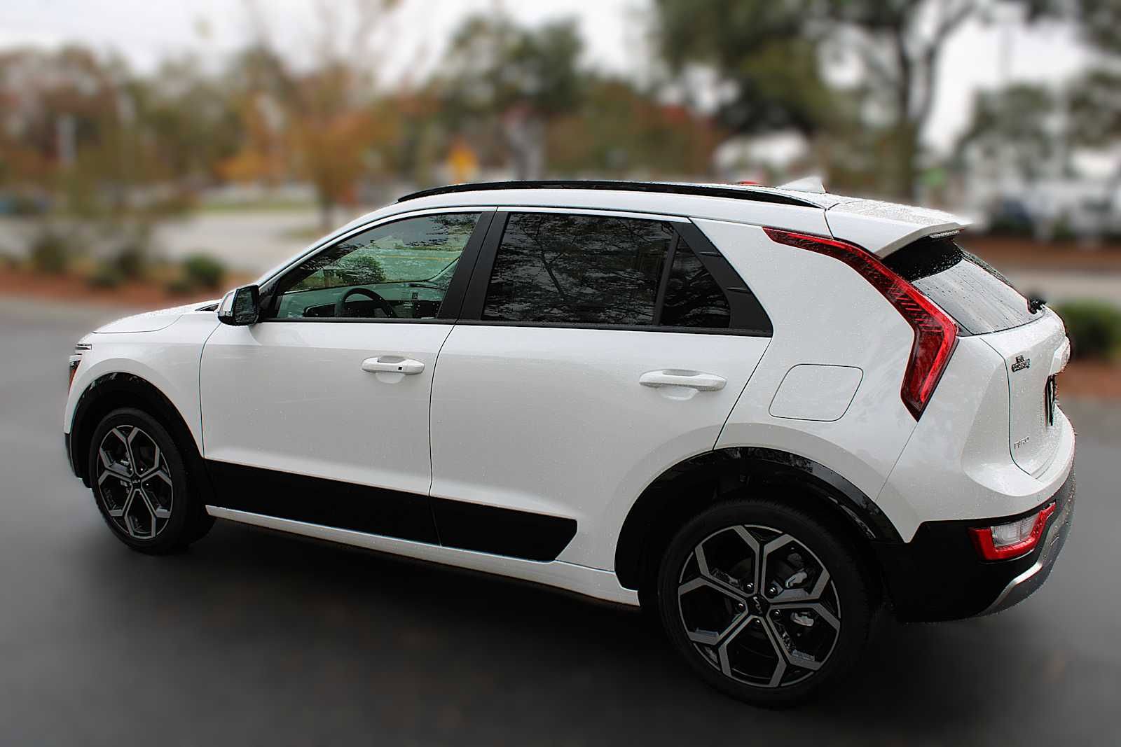 New 2025 Kia Niro EX image 11