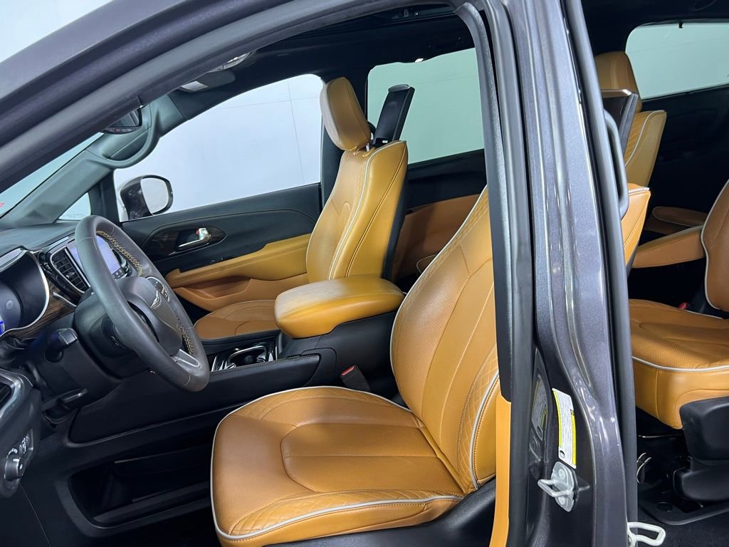 Used 2022 Chrysler Pacifica Pinnacle image 21