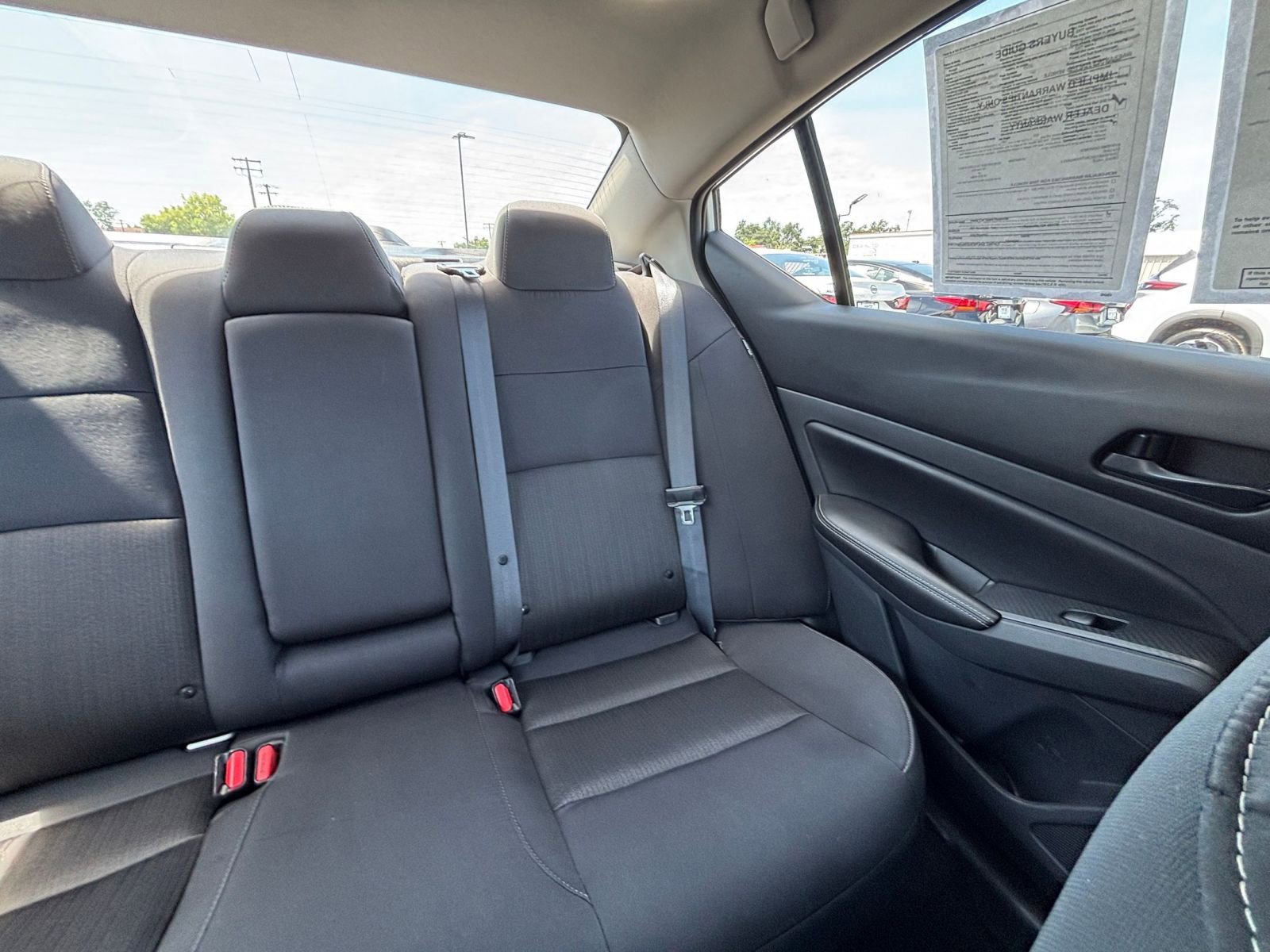 Used 2025 Nissan Altima 2.5 SV FWD image 38