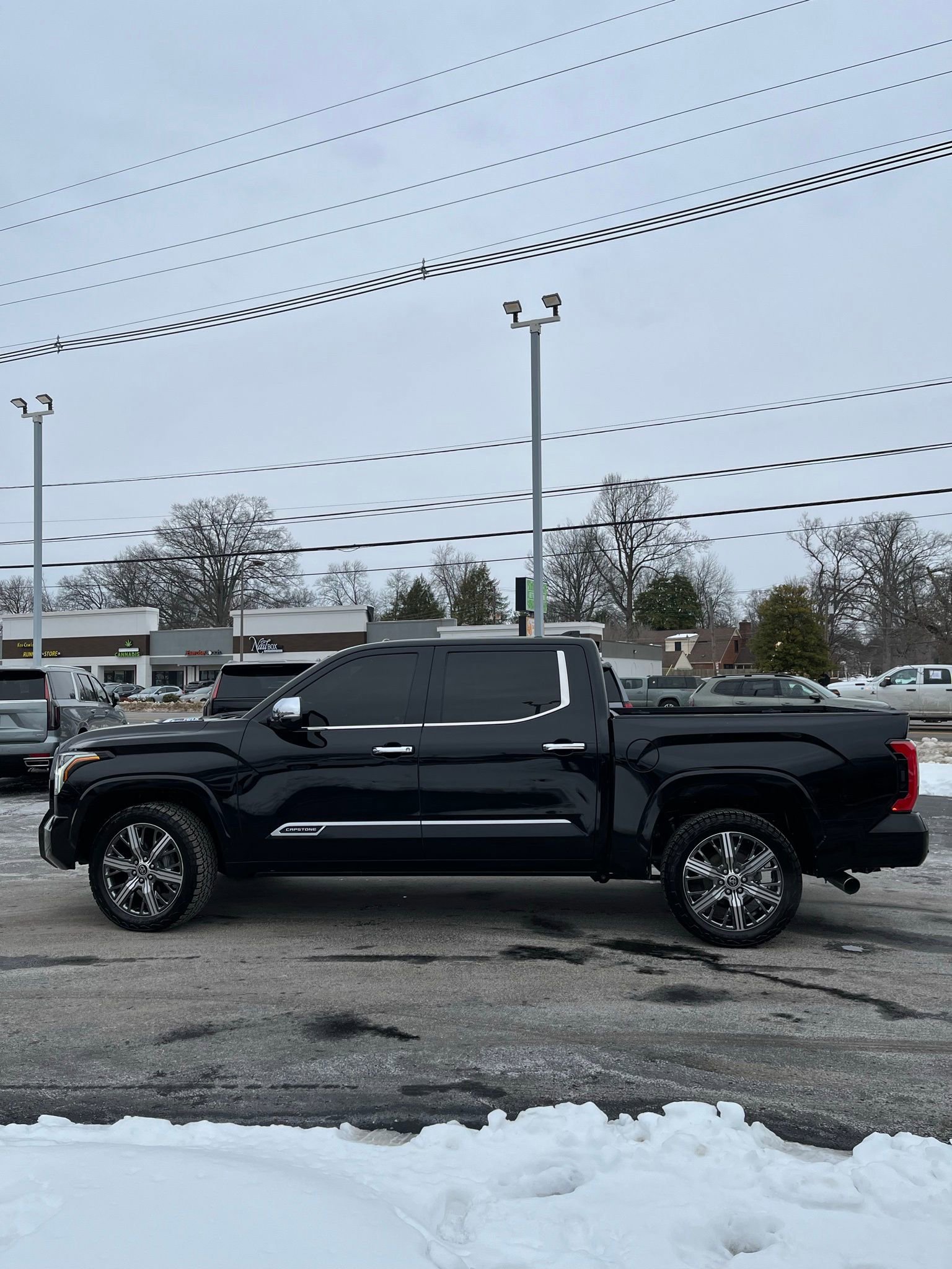 Used 2022 Toyota Tundra Capstone AWD/4WD image 5
