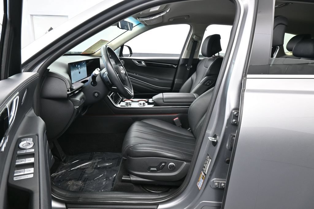 Used 2025 Genesis GV80 2.5T Standard AWD/4WD image 11