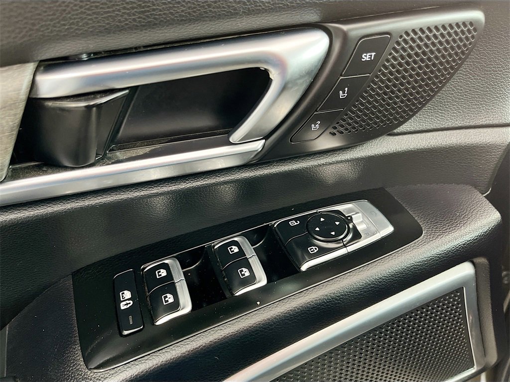 Used 2022 Kia Telluride SX w/ Towing Package image 18