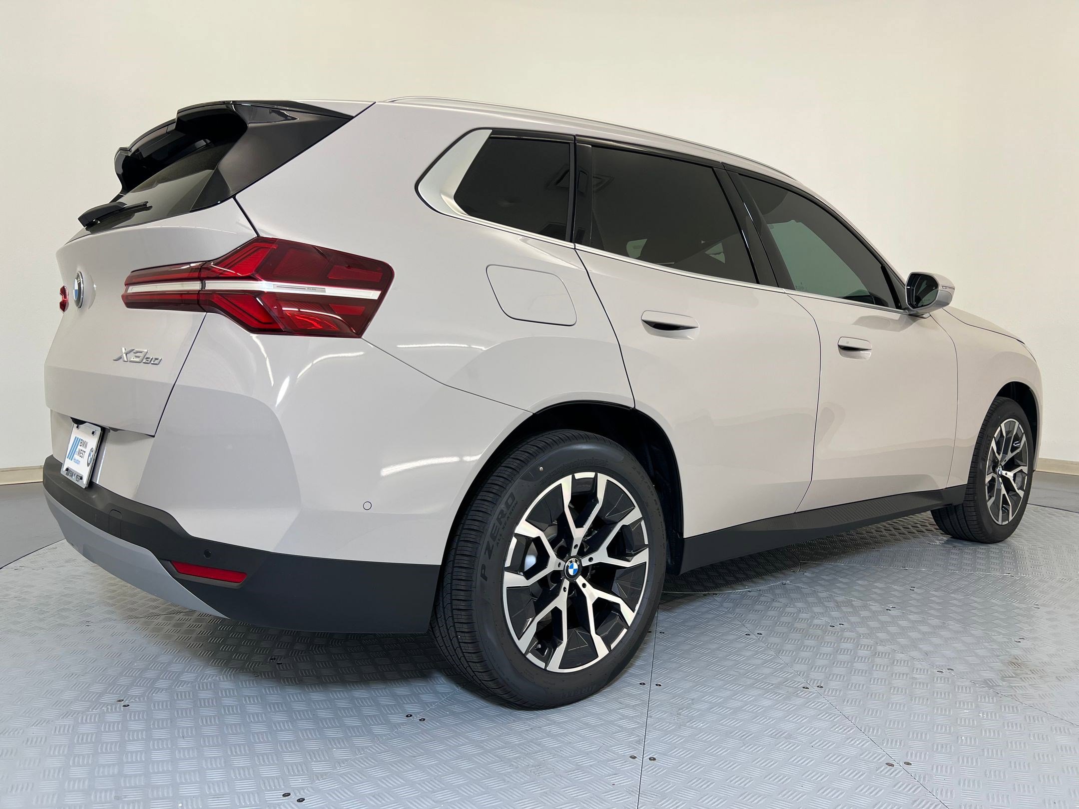 Used 2026 BMW X3 xDrive30 w/ Convenience Package AWD/4WD image 9