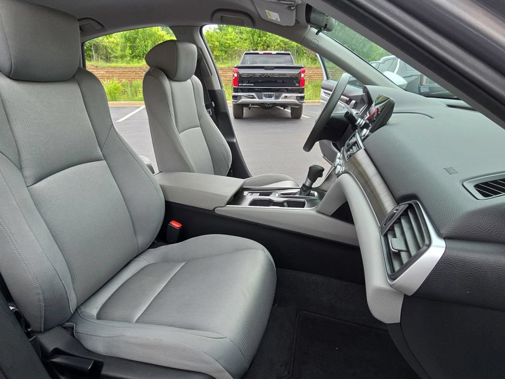 Used 2020 Honda Accord LX image 11