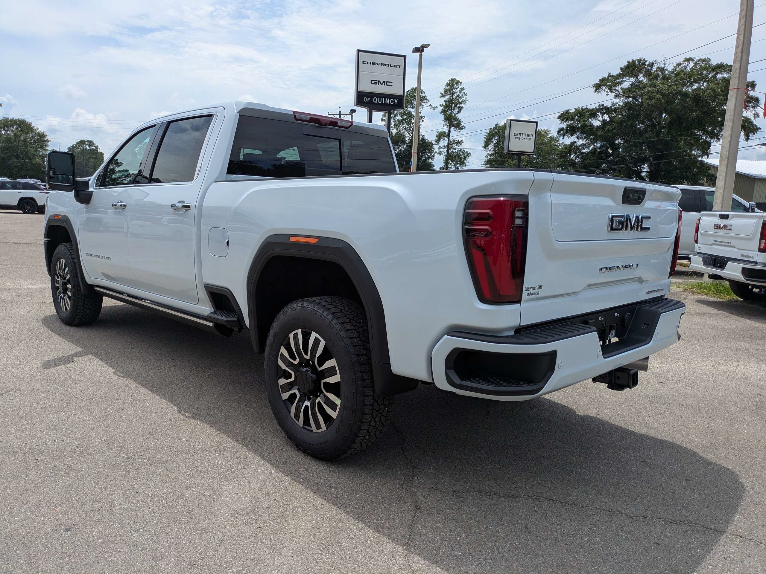 New 2026 GMC Sierra 2500 Denali Ultimate w/ Max Trailering Package AWD/4WD image 6