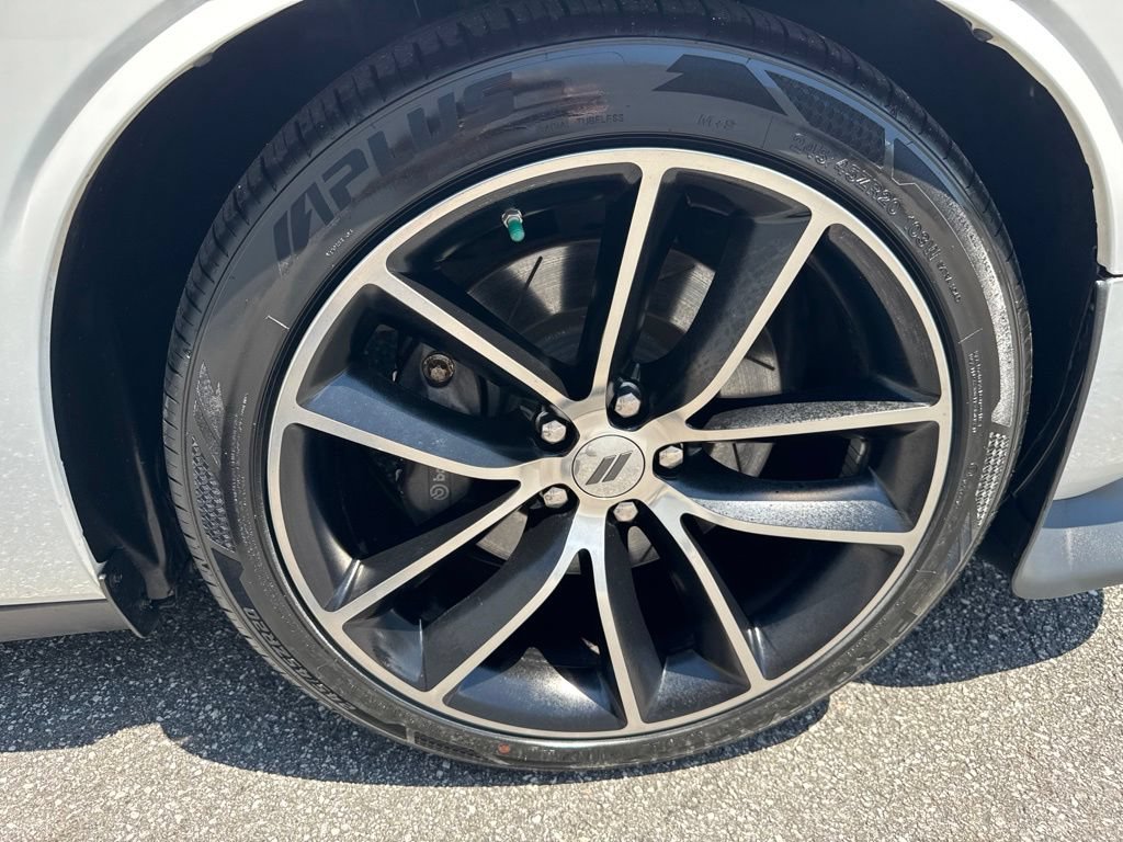 Used 2017 Dodge Challenger R/T Scat Pack RWD image 9