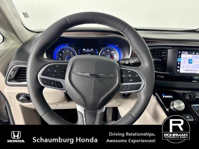 Used 2023 Chrysler Voyager LX FWD image 11
