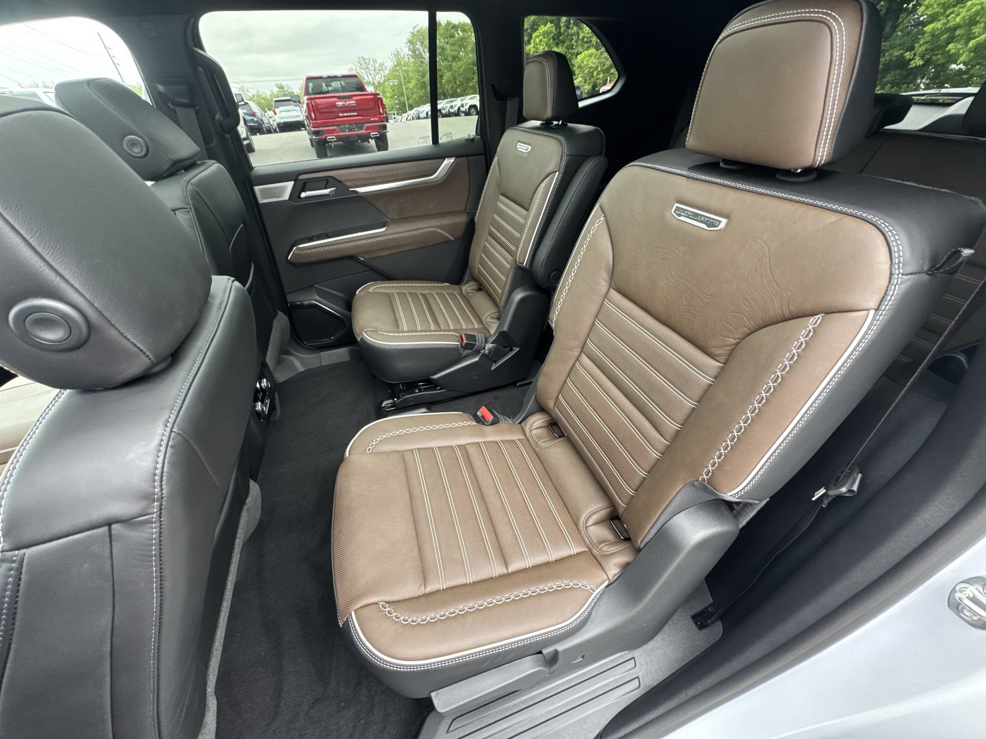 New 2026 GMC Acadia Denali Ultimate AWD/4WD image 25