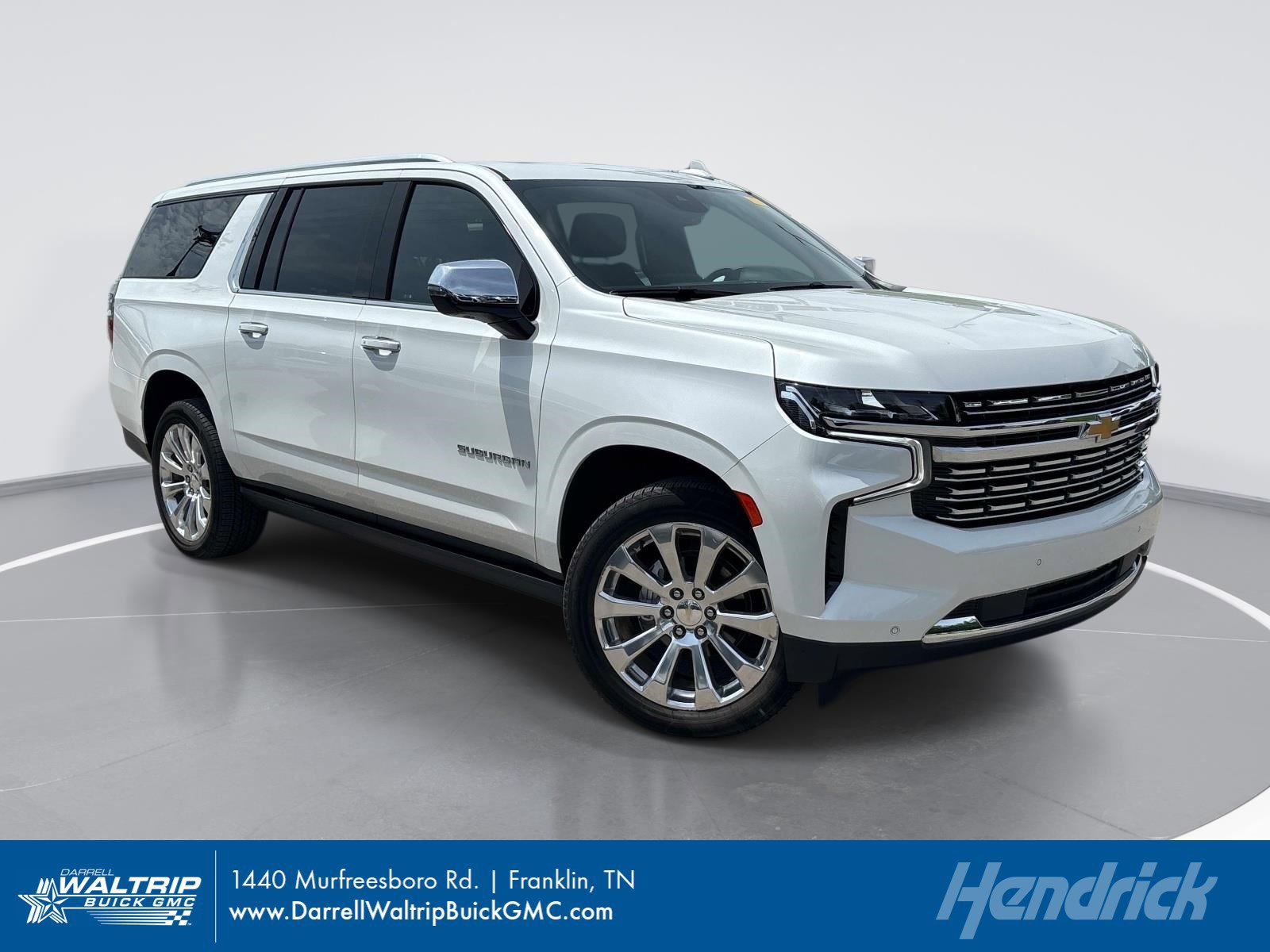 Used 2023 Chevrolet Suburban Premier AWD/4WD image 1