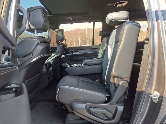 Used 2023 Jeep Grand Wagoneer Series II w/ Quick Order Packagew 28T image 10