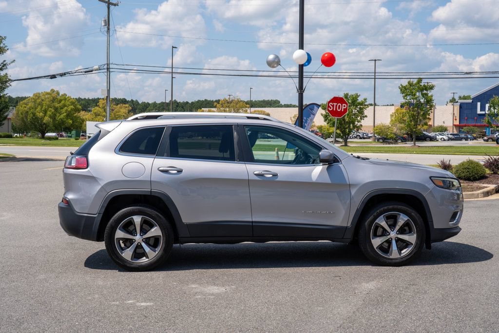 Used 2019 Jeep Cherokee Limited AWD/4WD image 8