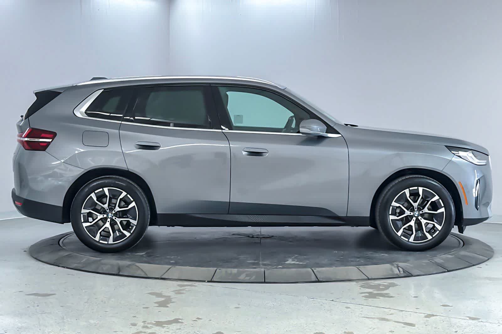 Used 2026 BMW X3 xDrive30i w/ Convenience Package AWD/4WD image 8