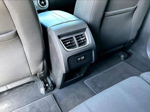 Used 2023 Chevrolet Blazer LT FWD image 25