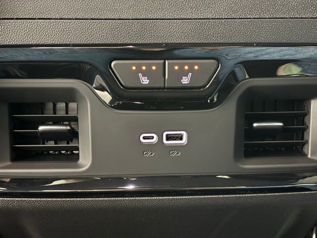 New 2026 GMC Sierra 1500 AT4 w/ Technology Package image 7